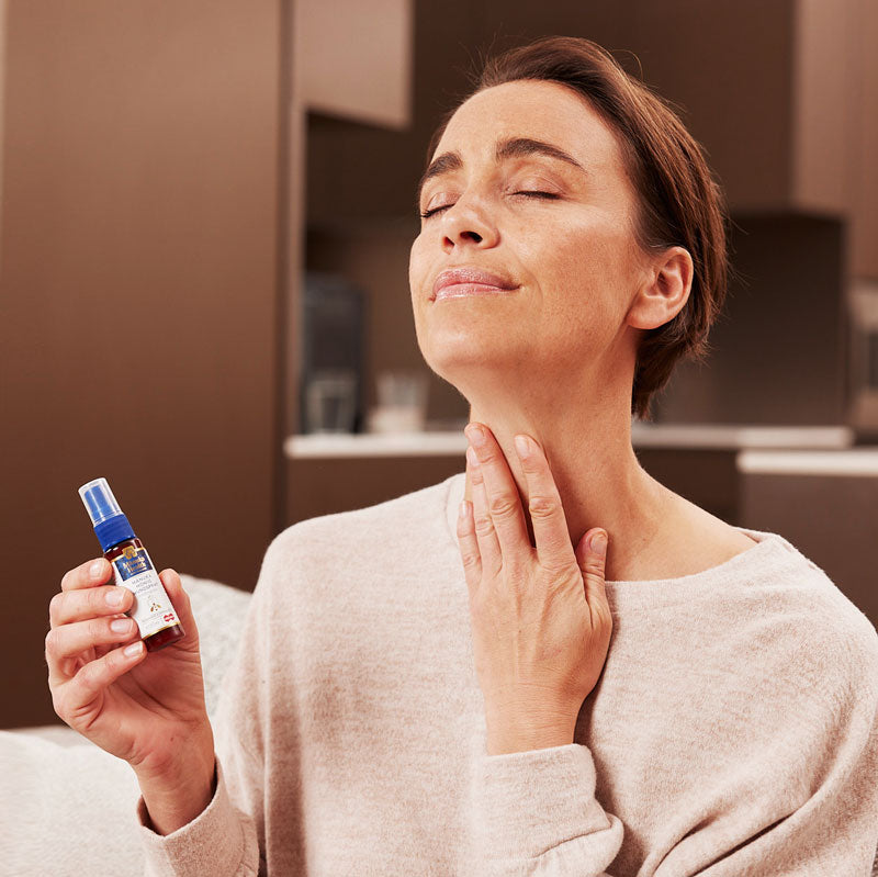 Manuka Health - Manuka Honig Mundspray MGO 400+ Karton und Sprühflasche vorne