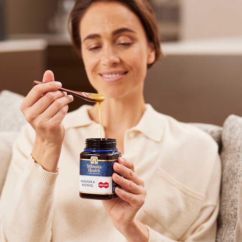 Manuka Health - Manuka Honig MGO 400+, 250g Honigglas mit Frau